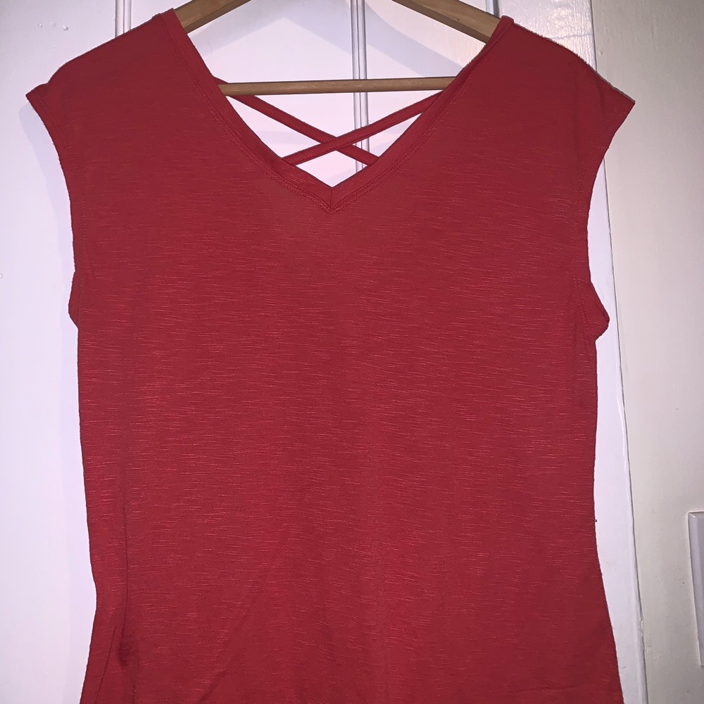 Balance Collection Bundle: Two Workout Shirts - Picture 5 of 6